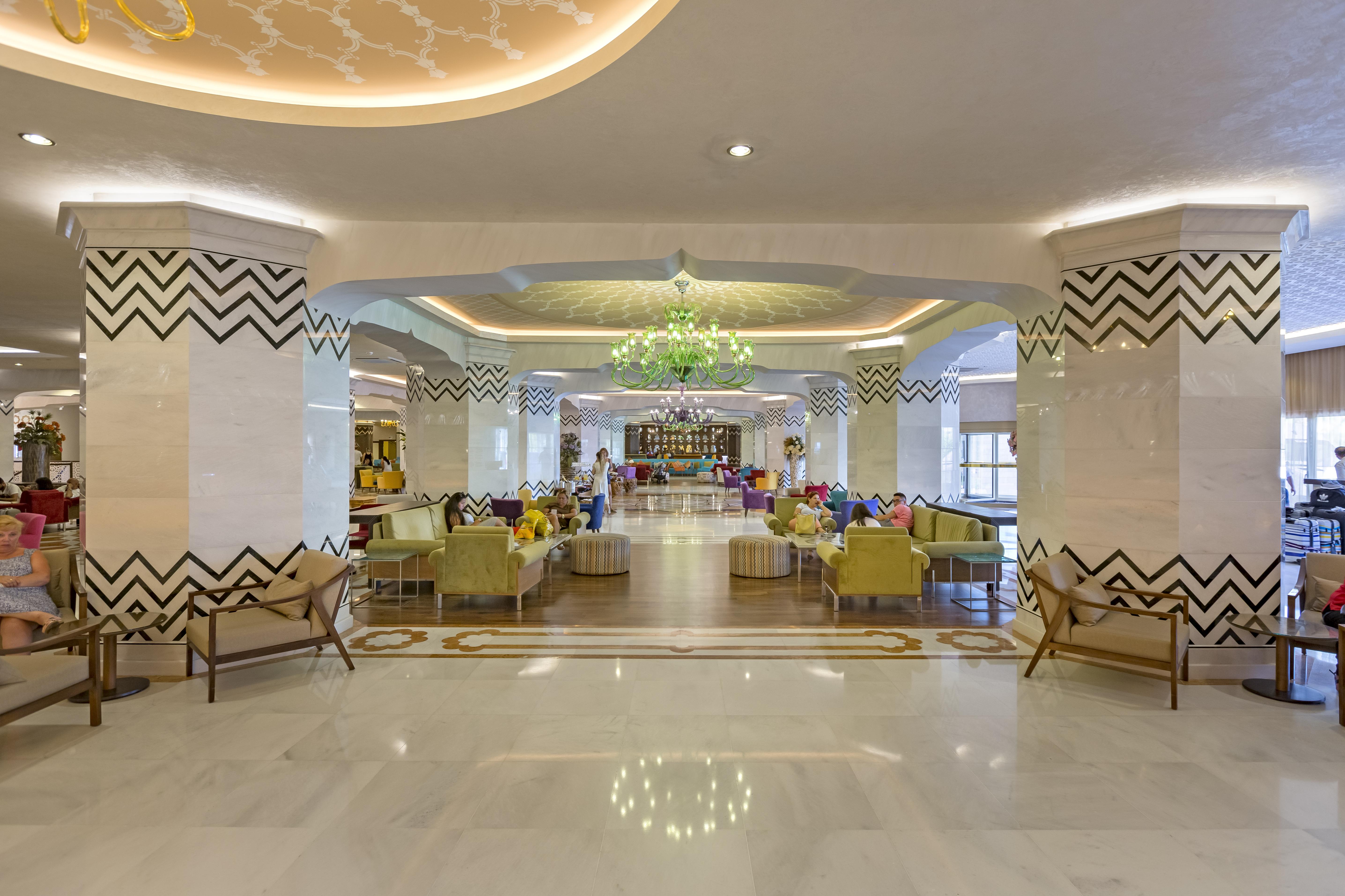 Royal Taj Mahal Hotel Sidé Extérieur photo