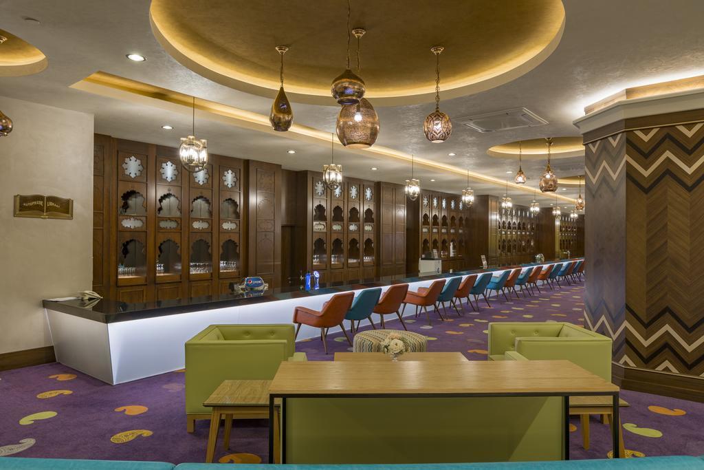 Royal Taj Mahal Hotel Sidé Extérieur photo