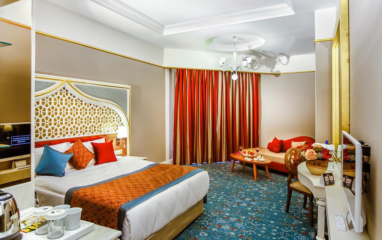Royal Taj Mahal Hotel Sidé Extérieur photo